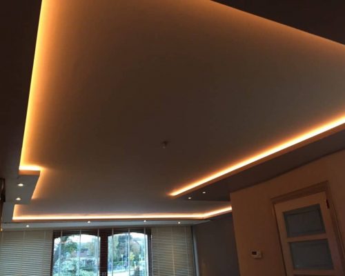 Verlaagd-plafond-met-led-verlichting-03-1080x810